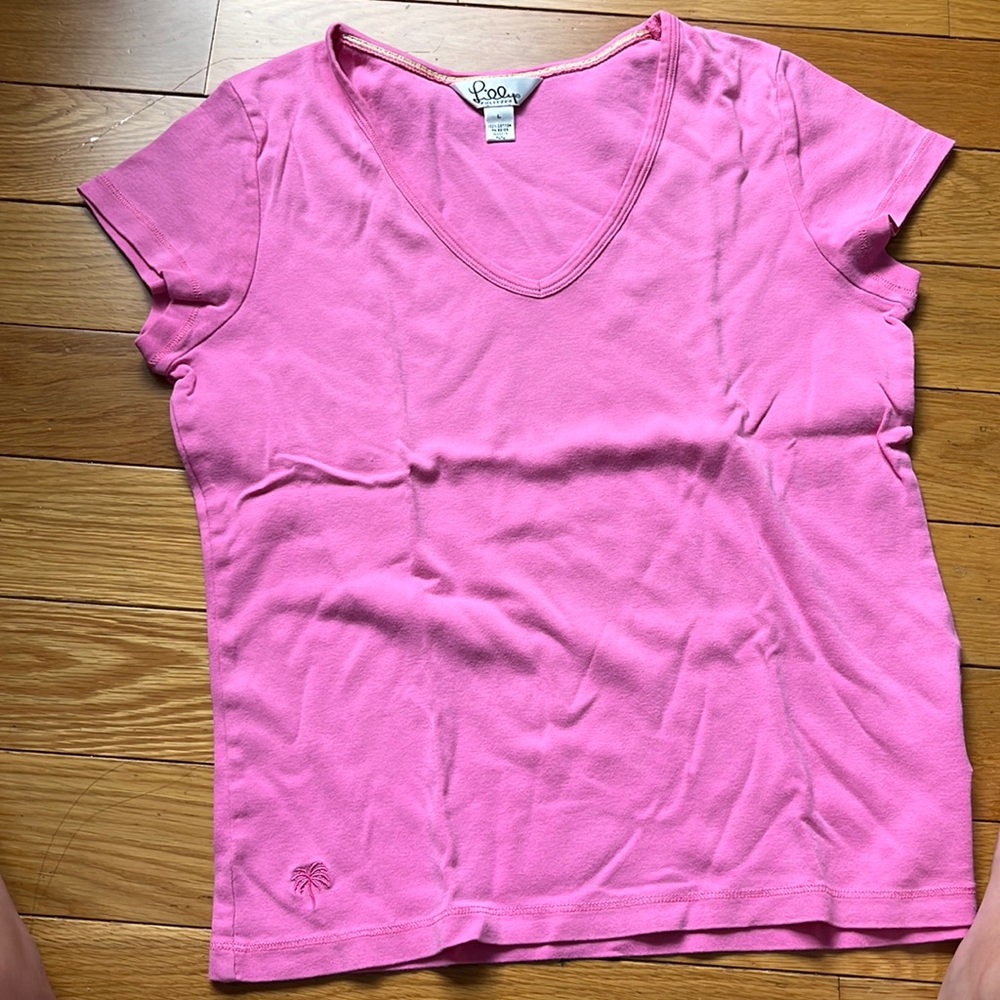 Pink Lilly Pulitzer vneck.